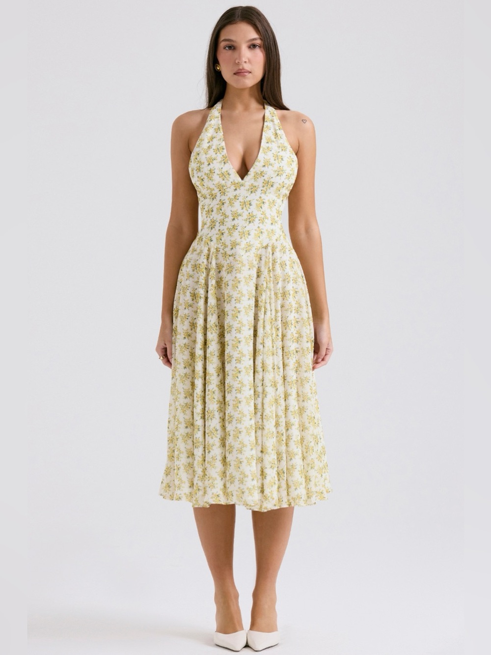 new House of CB SOLADA
Ivory Vintage Floral Print Georgette Halter sundress midi